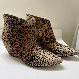 Matisse Animal Print Calf Hair Wedge Ankle Boots 8